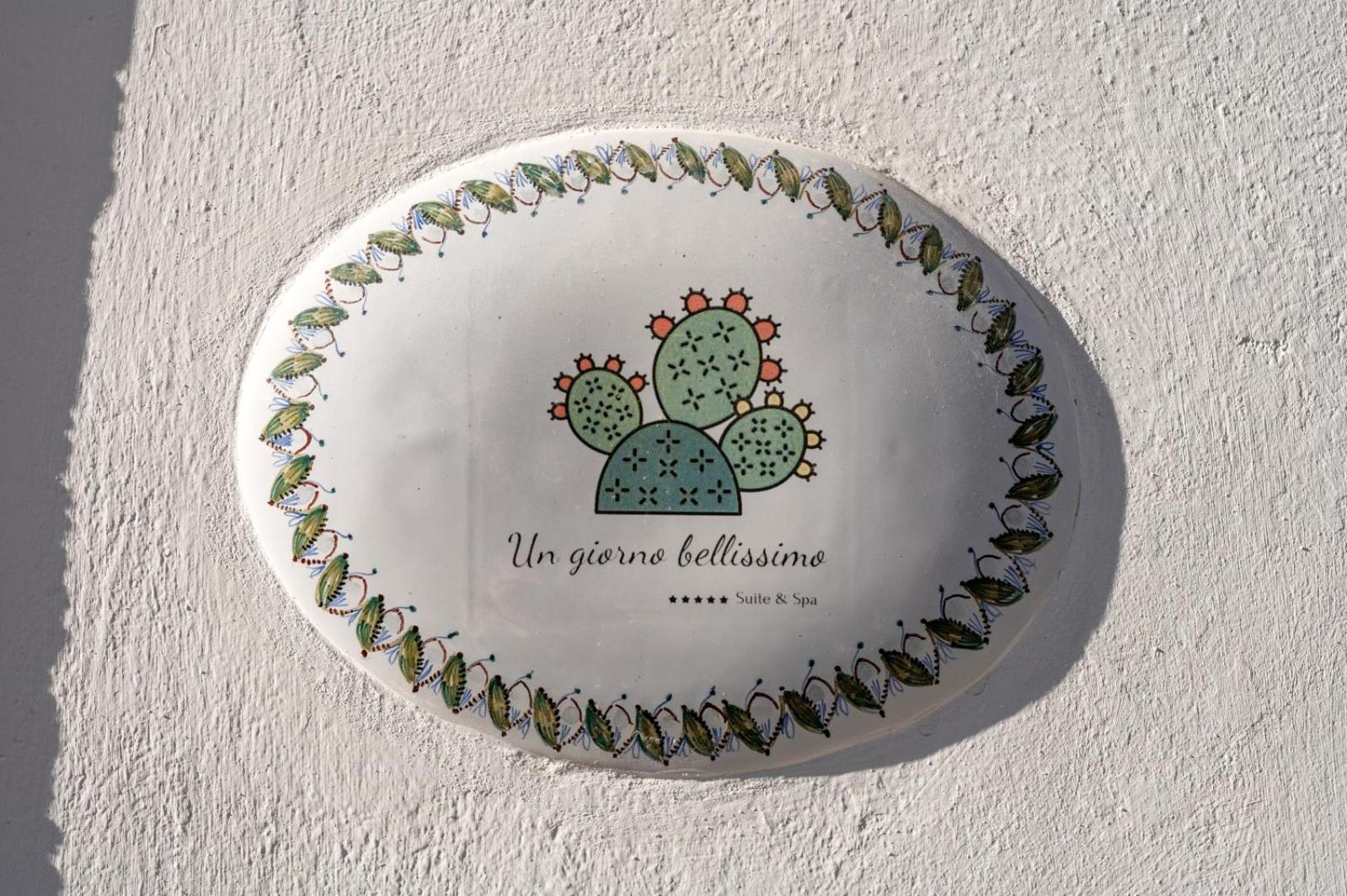 Un Giorno Bellissimo Suite & Spa Martina Franca Luaran gambar
